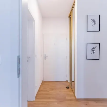 Comfy And Stylish With Terrace Near Center Appartement *